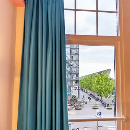 Sparks Hostel *